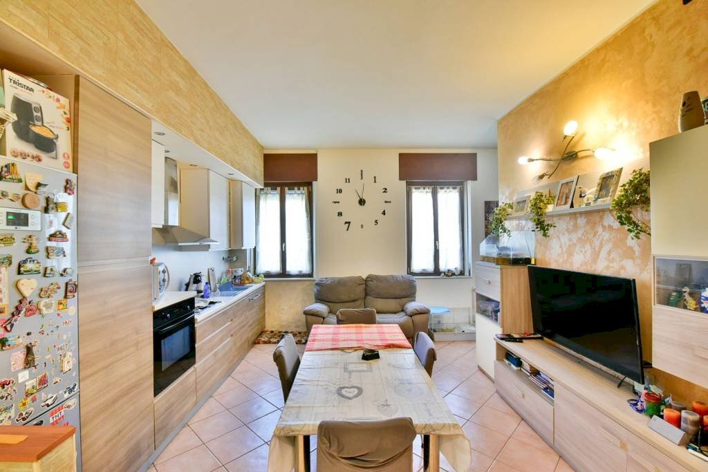 Salone - Trilocale via Nazionale dei Giovi, 231, Lentate sul Seveso - foto 1