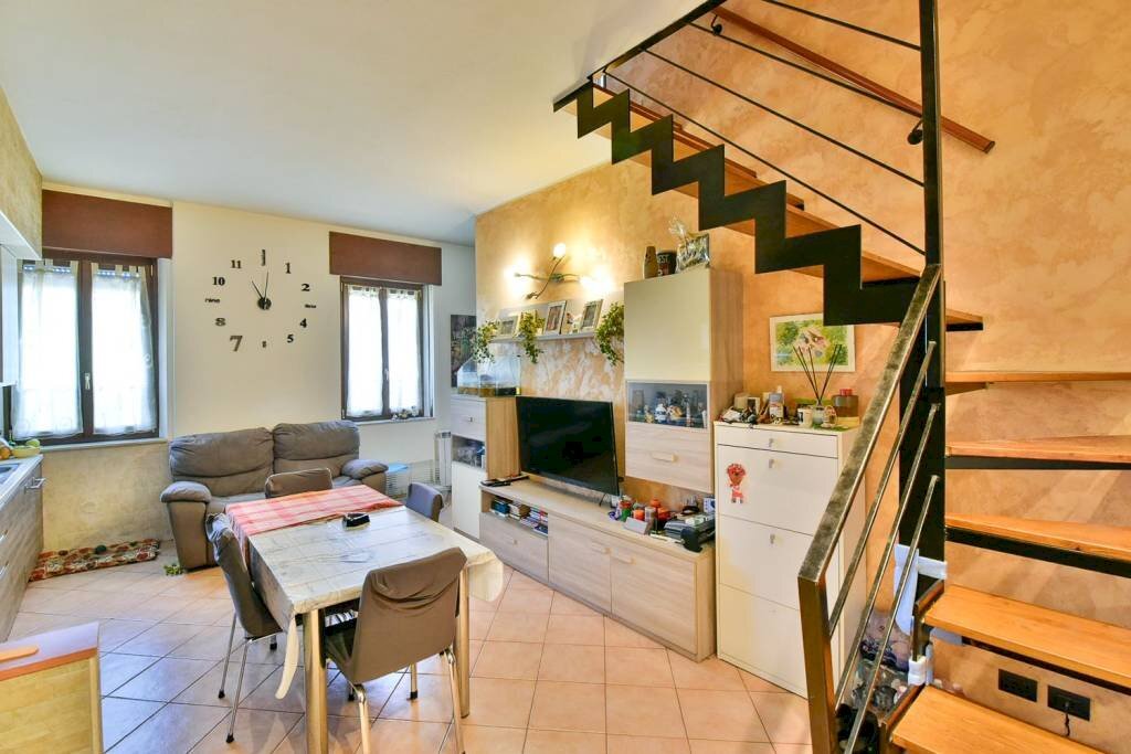 Salone - Trilocale via Nazionale dei Giovi, 231, Lentate sul Seveso - foto 3