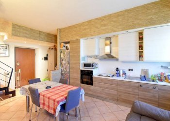 Cucina - Trilocale via Nazionale dei Giovi, 231, Lentate sul Seveso - foto 5