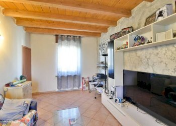 Camera da letto - Trilocale via Nazionale dei Giovi, 231, Lentate sul Seveso - foto 13