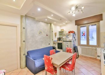 Cucina - Trilocale via Lazzaretto, 1, Carate Brianza - foto 1