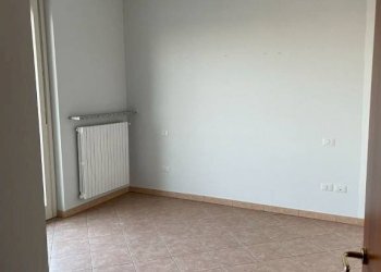 Camera da letto - Quadrilocale Alessandria - foto 7