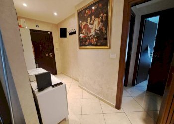 Disimpegno - Three-room apartment via Valsassina, 18, Milano - photo 3