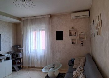 Soggiorno - Three-room apartment via Valsassina, 18, Milano - photo 9