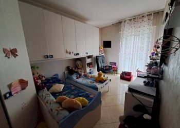 Cameretta - Three-room apartment via Valsassina, 18, Milano - photo 20