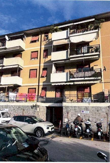 Facciata - Trilocale all'asta via Tre Scalini, 3, frazione San Massimo, Rapallo - foto 2