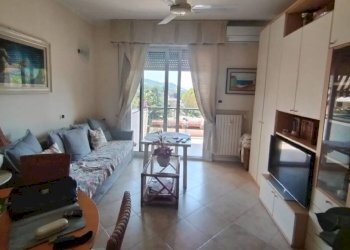 Salone - One-room apartment at auction viale Lauri, 14, hamlet San Massimo, Rapallo - photo 12