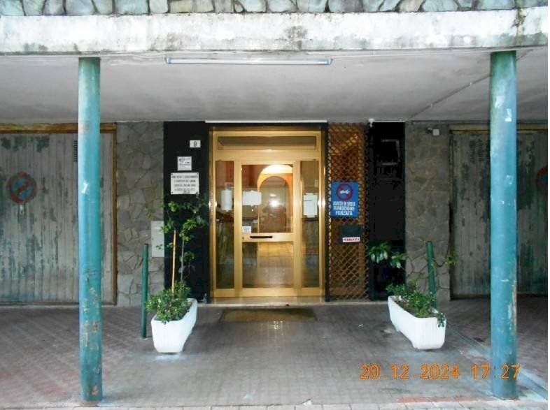 Interno palazzo - Bilocale all'asta via Privata Schiappacasse, frazione San Massimo, Rapallo - foto 2
