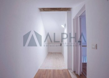 Corridoio - Three-room apartment via Rovigno, Ravenna - photo 28