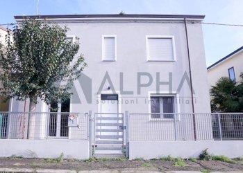Facciata - Three-room apartment via Rovigno, Ravenna - photo 30