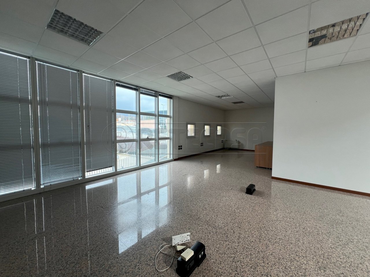 IMG_2957.jpg - Ufficio Borso del Grappa - foto 3