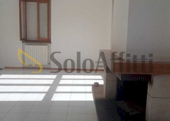 WhatsApp Image 2025-12-12 at 17.12.13 (2).jpeg - Appartamento Macerata - foto 2