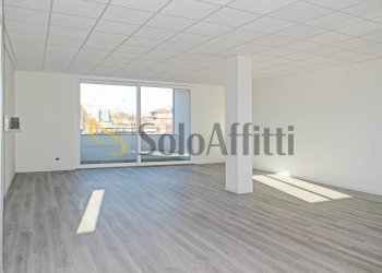 DSC_0077.jpg - Ufficio Mariano Comense - foto 1