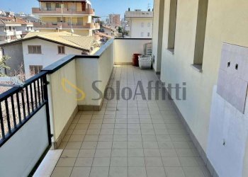 balcone - Appartamento Via Trento 58, Alba Adriatica - foto 8