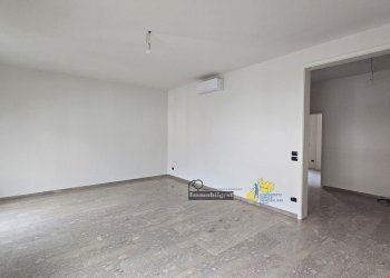 20240403_174618.jpg - Apartment Viale Duca Alessandro 90, Parma (neighborhood Cittadella) - photo 16