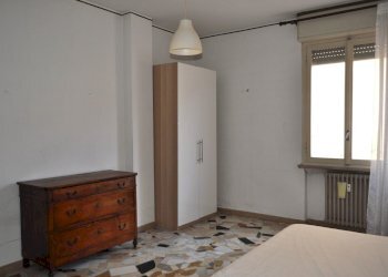 DSC_0012.JPG - Quadrilocale BORGO SORGO 12, Parma (zona Oltretorrente) - foto 11