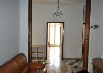 DSC_0019.JPG - Quadrilocale BORGO SORGO 12, Parma (zona Oltretorrente) - foto 14