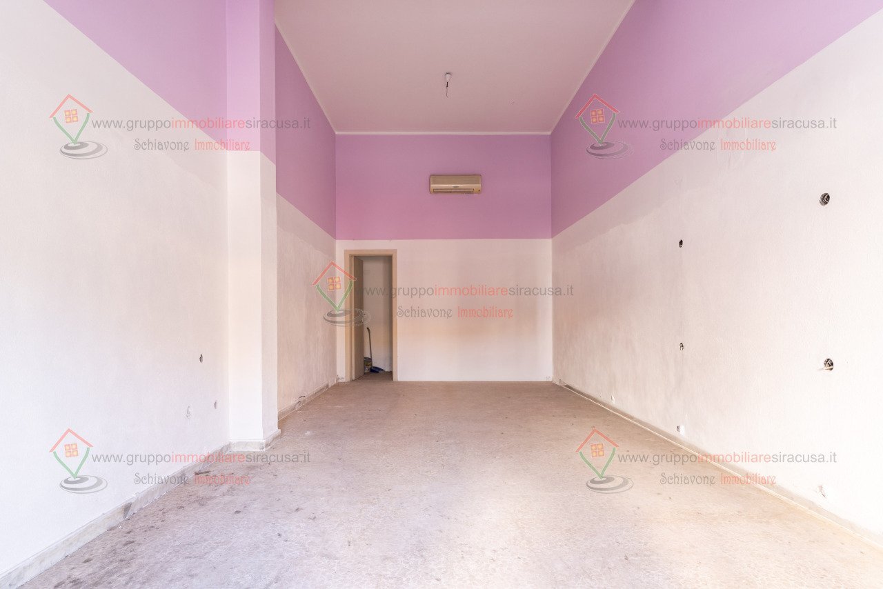 RIC08841.jpg - Locale Commerciale Siracusa - foto 1