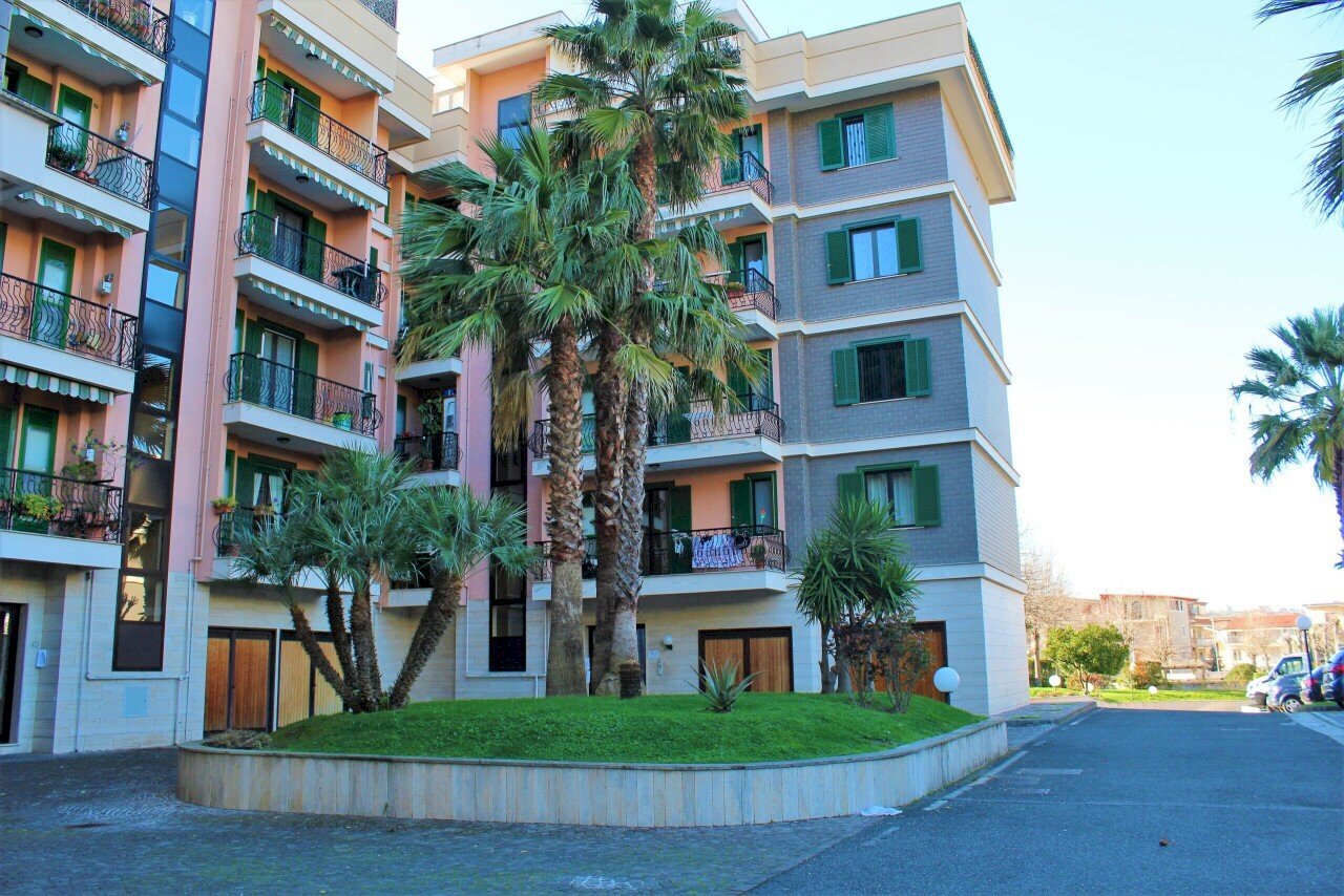 ESTERNO2.jpg - Three-room apartment Via Santa Maria 202/C, Quarto - photo 3