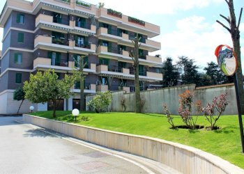 esterno5.jpg - Trilocale Via Santa Maria 202/C, Quarto - foto 8