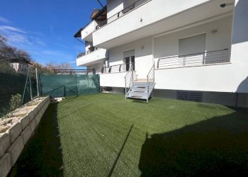 20260210_164317000_iOS 1 4.jpg - Three-room apartment Via Maiella 23, Pescara - photo 9