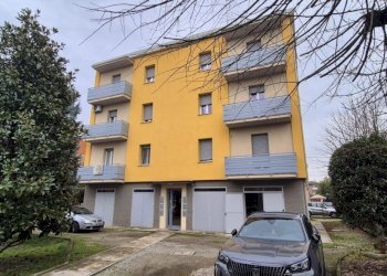 2Foto (FILEminimizer).jpg - Trilocale Via Murano 6, Modena - foto 1