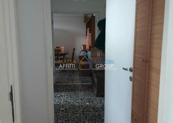 2.jpg - Trilocale Via del Patriota 17, Massa - foto 13