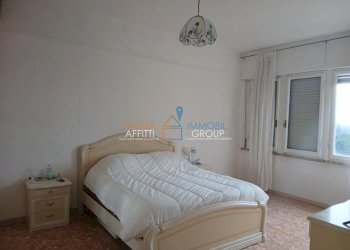 14.jpg - Trilocale Via del Patriota 17, Massa - foto 16