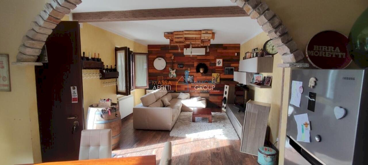 3.jpg - Porzione di casa Via Celia 11, Massa - foto 2