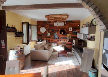 3.jpg - Porzione di casa Via Celia 11, Massa - foto 2