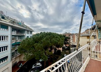 IMG_8646.jpg - Appartamento Via Riese 20, Genova (zona Albaro) - foto 7