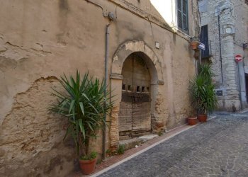 1644512309509.jpg - Box Via Vincenzo Bellini 27, Monterotondo - foto 1