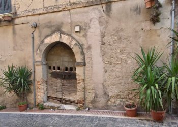 1644512309587.jpg - Box Via Vincenzo Bellini 27, Monterotondo - foto 2