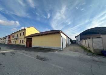 Laterale - Independent house Via Guglielmo Marconi 29, Prarolo - photo 2