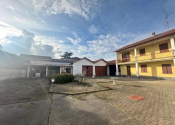 Cortile - Independent house Via Guglielmo Marconi 29, Prarolo - photo 3