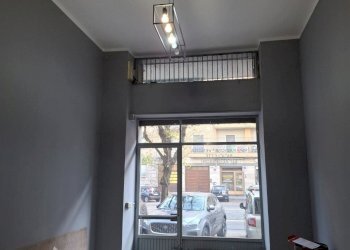 20251110_140031.jpg - Commercial Premises Torino (neighborhood Vanchiglietta) - photo 1
