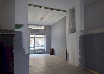 20251110_140233.jpg - Commercial Premises Torino (neighborhood Vanchiglietta) - photo 13