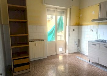 cucina - Appartamento Via Francesco Pedemonte, Serra Riccò - foto 2