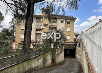 Appartamento Via della Chiesa di Capezzana, Prato - foto 36