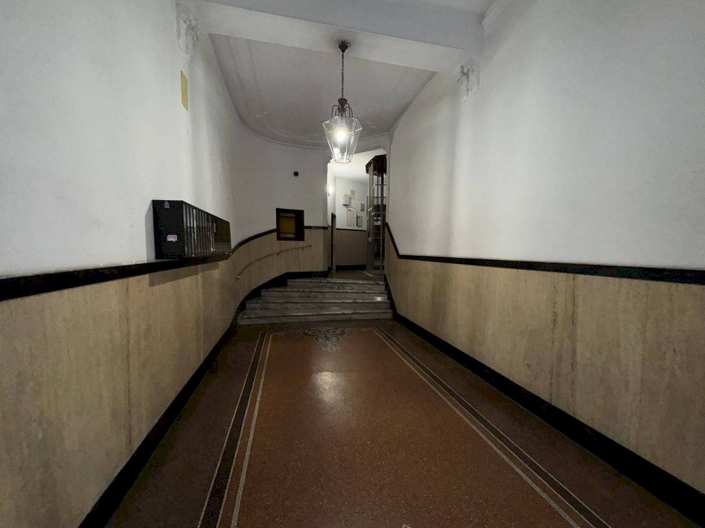 Four-room apartment Genova (neighborhood Sampierdarena) - photo 2