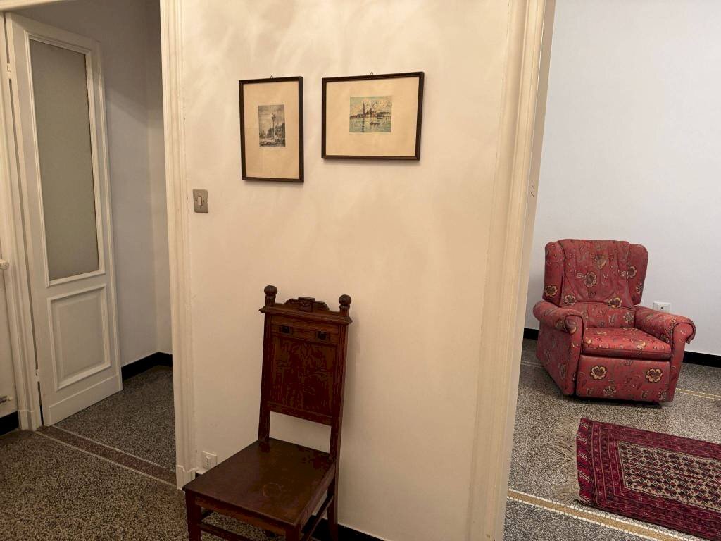 Four-room apartment Genova (neighborhood Sampierdarena) - photo 3