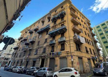 Four-room apartment Genova (neighborhood Sampierdarena) - photo 1