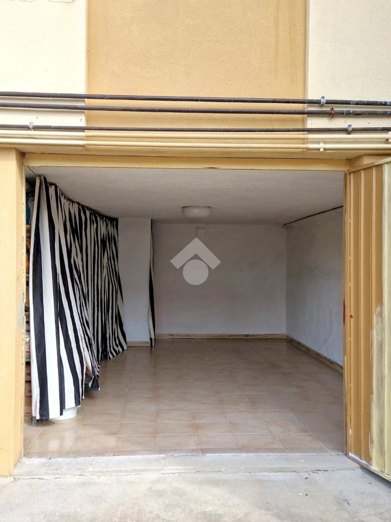 Box Via Luigi Pirandello, Loano - photo 2