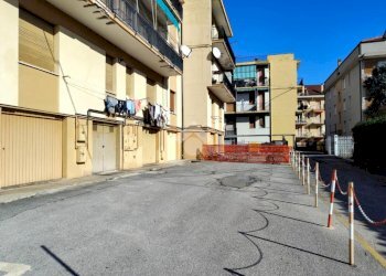 Box Via Luigi Pirandello, Loano - foto 1