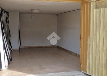 Box Via Luigi Pirandello, Loano - foto 3