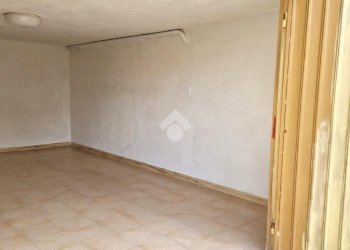 Box Via Luigi Pirandello, Loano - foto 5