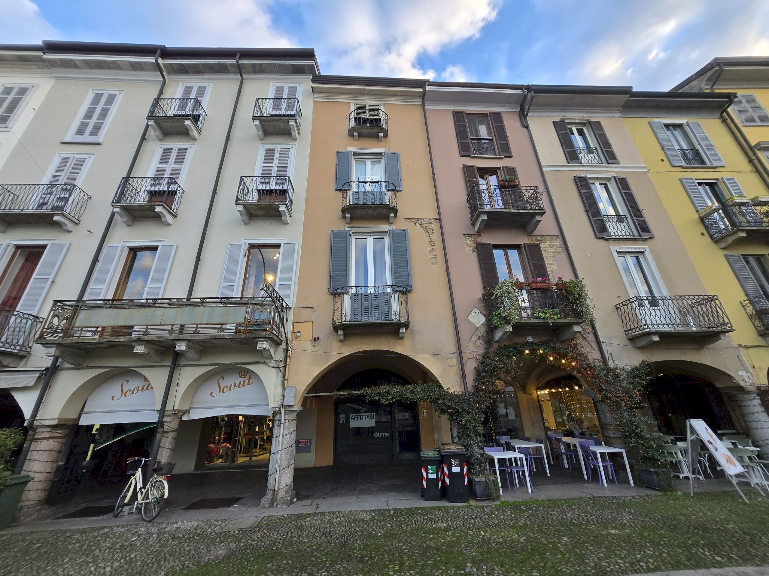 Negozio Piazza della Vittoria, 21, Lodi - foto 1
