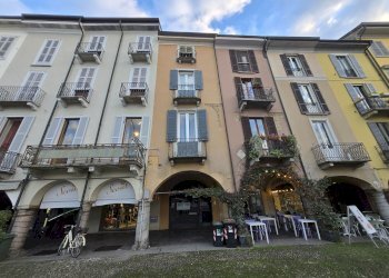 Negozio Piazza della Vittoria, 21, Lodi - foto 1