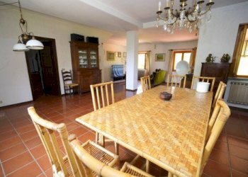 Villa Front - photo 7