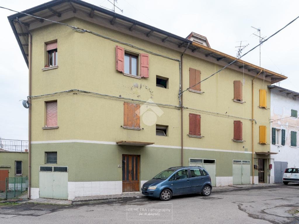 Two-room apartment Via Isonzo, Vignola - photo 1